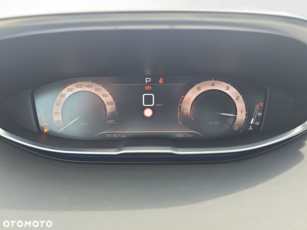 Peugeot 5008 1.6 PureTech GT S&S EAT8 - 24