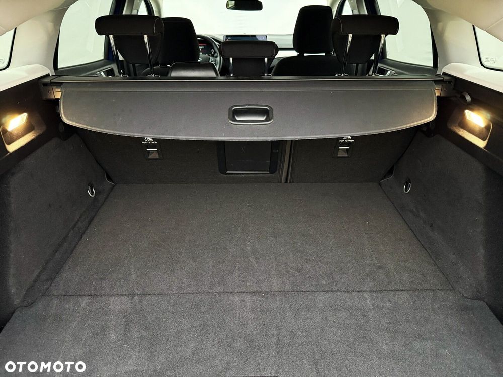 Ford Focus 1.0 EcoBoost Titanium X - 11