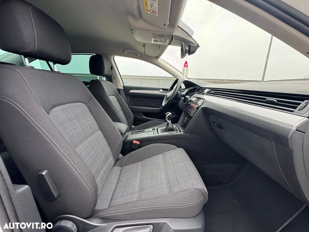 Volkswagen Passat - 7