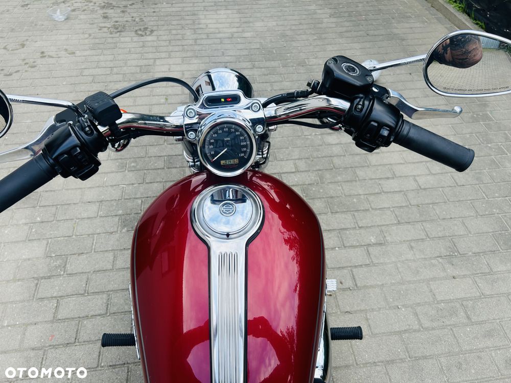 Harley-Davidson Sportster Custom 1200C - 7