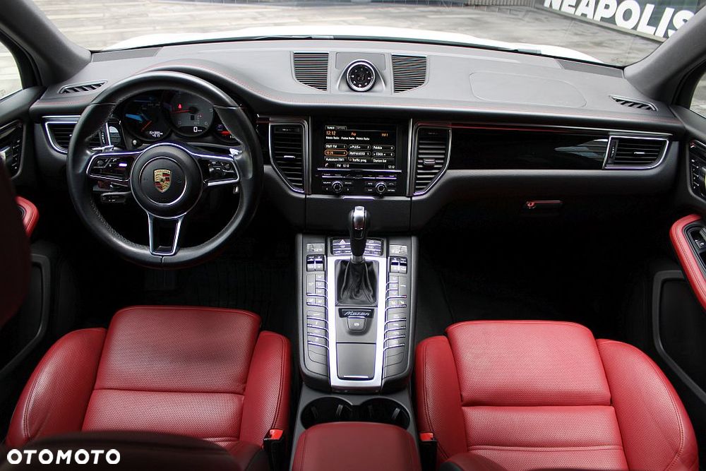 Porsche Macan - 17