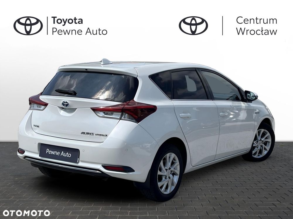 Toyota Auris - 5