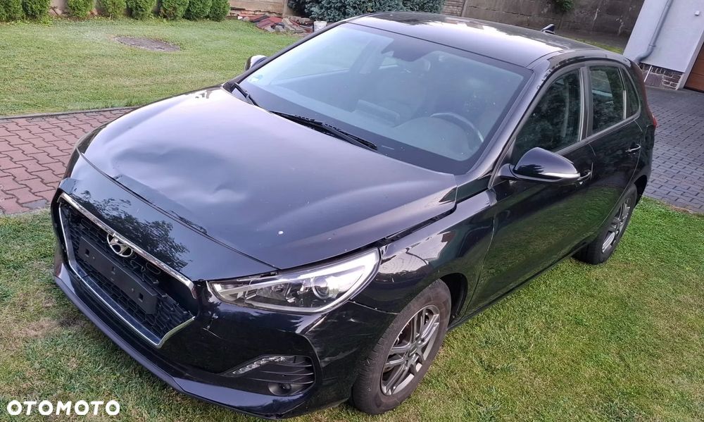 Hyundai i30 1.4 Select - 2