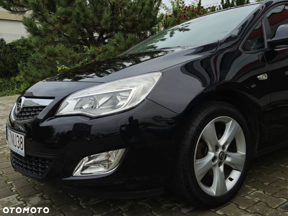 Opel Astra IV 1.4 Cosmo - 27