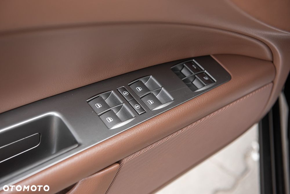 Volkswagen Phaeton 3.0 V6 TDI DPF 4MOTION langer Radstand (4 Sitzer) - 14