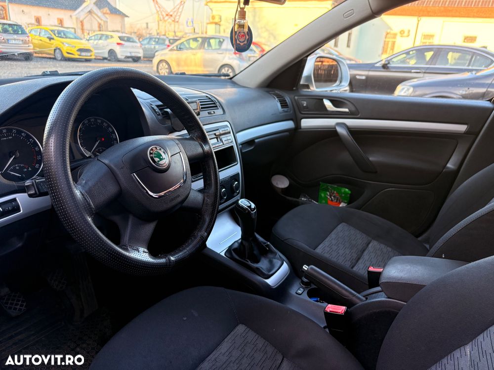 Skoda Octavia 1.6 TDI DPF Active - 12