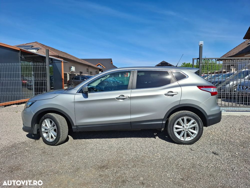 Nissan Qashqai 1.5 DCI N-Connecta - 8