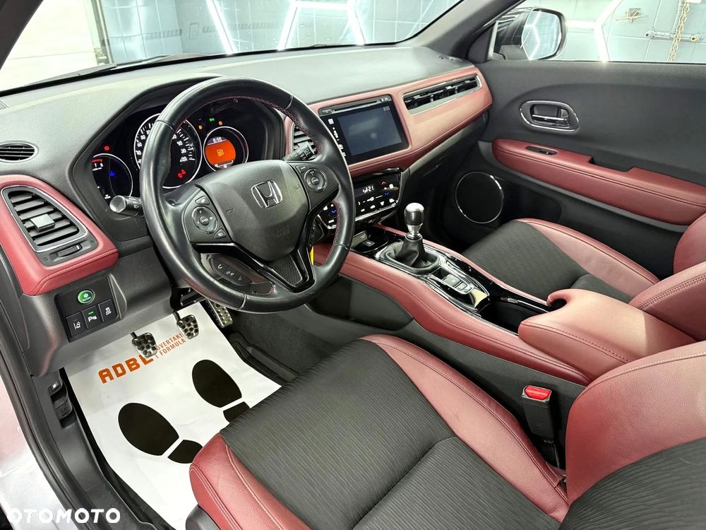 Honda HR-V 1.5 i-VTEC TURBO Sport - 23