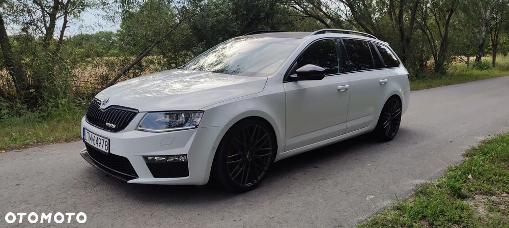 Skoda Octavia 2.0 TDI RS DSG - 2