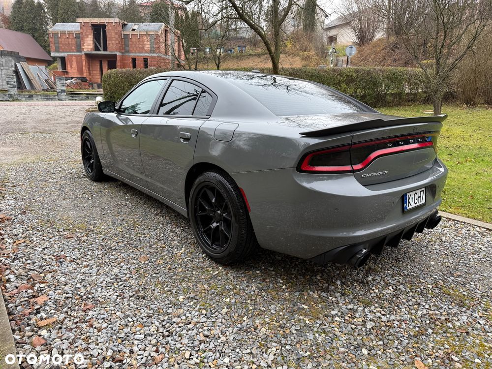 Dodge Charger - 7