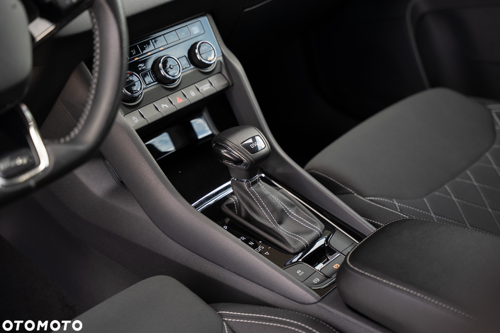 Skoda Karoq 1.5 TSI DSG Sportline - 29