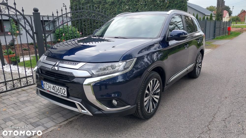 Mitsubishi Outlander - 1