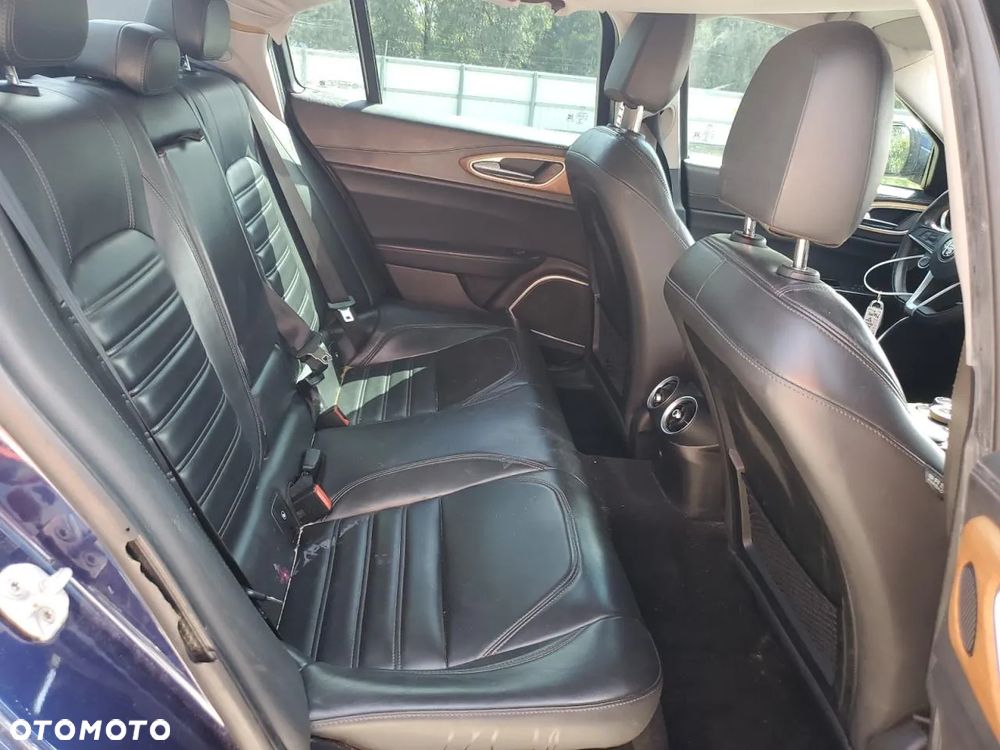 Alfa Romeo Giulia 2.0 Turbo Veloce - 9