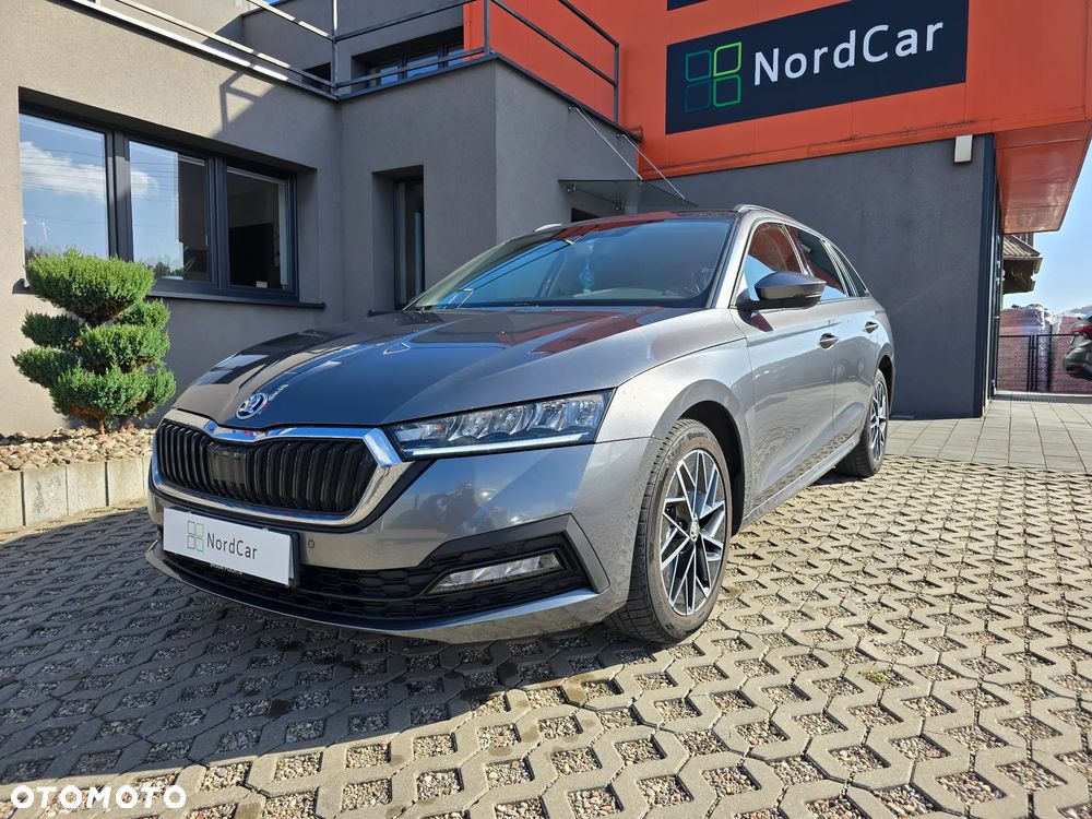 Skoda Octavia 2.0 TDI Selection DSG - 2