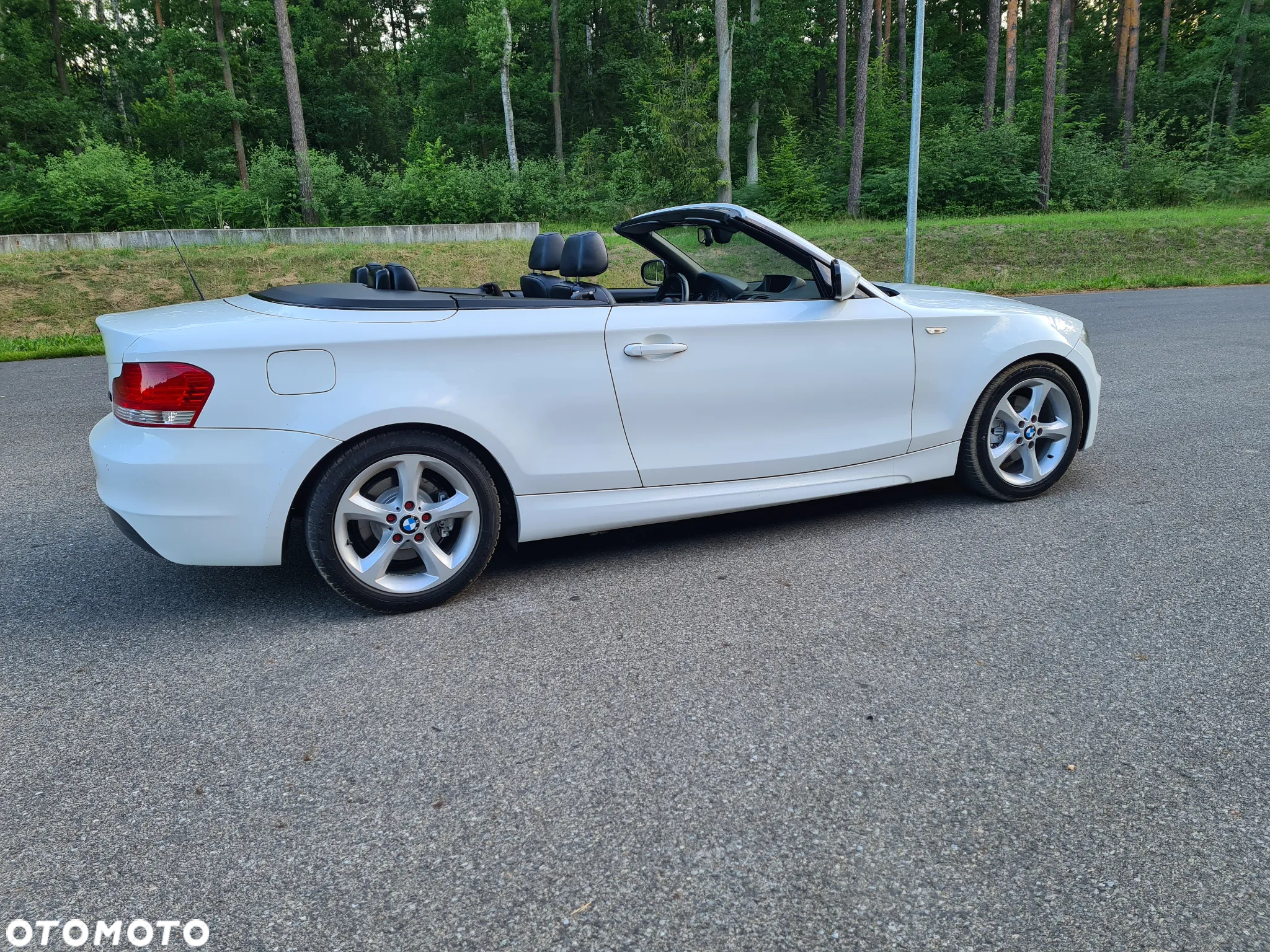 BMW Seria 1 120d DPF Edition Sport - 11
