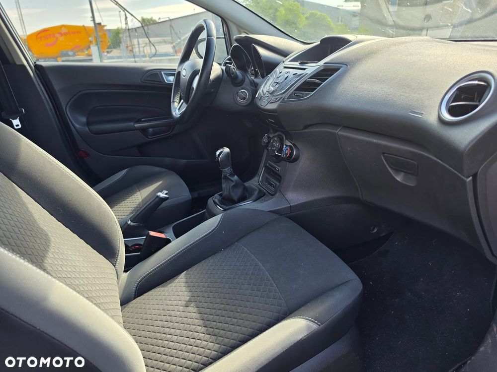 Ford Fiesta - 13