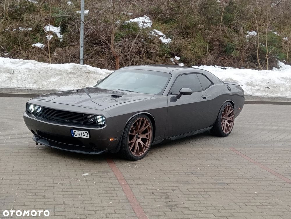 Dodge Challenger - 4