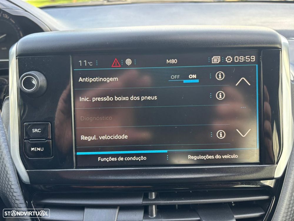 Peugeot 208 1.5 BlueHDi Signature - 40