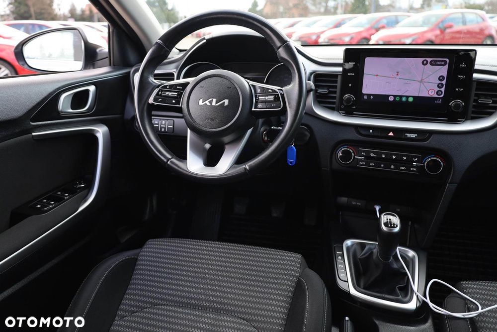 Kia Ceed 1.5 T-GDI M - 34