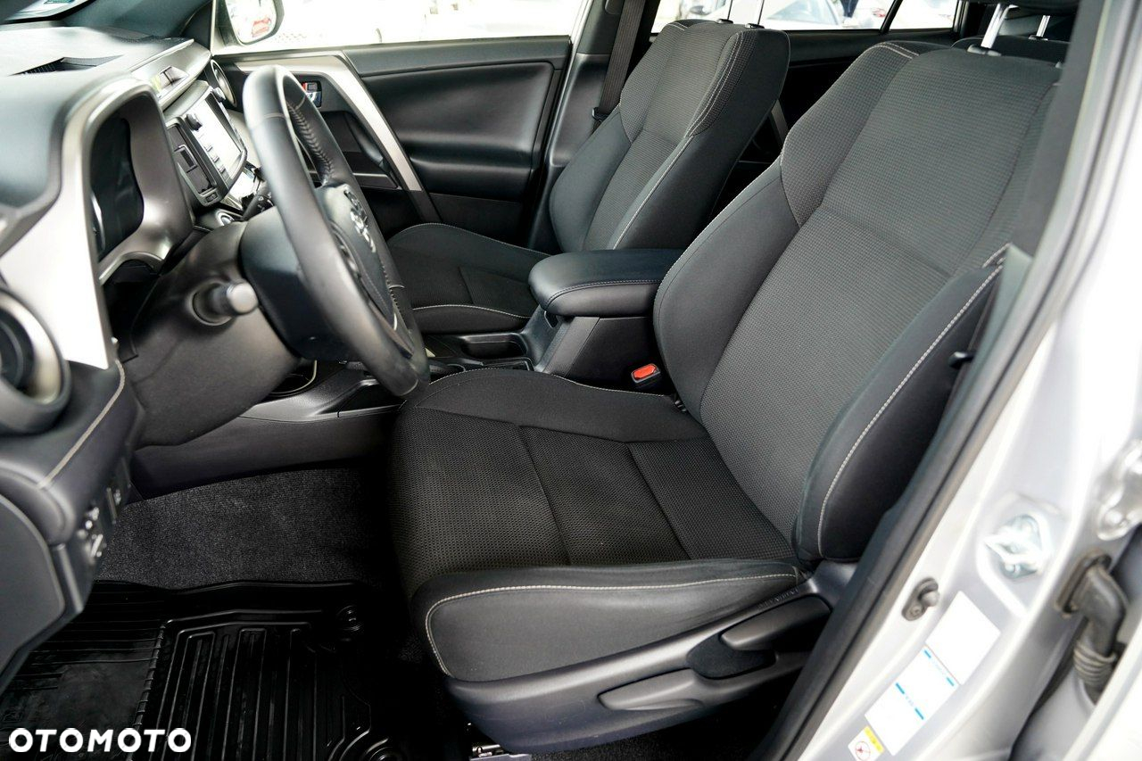 Toyota RAV4 - 20