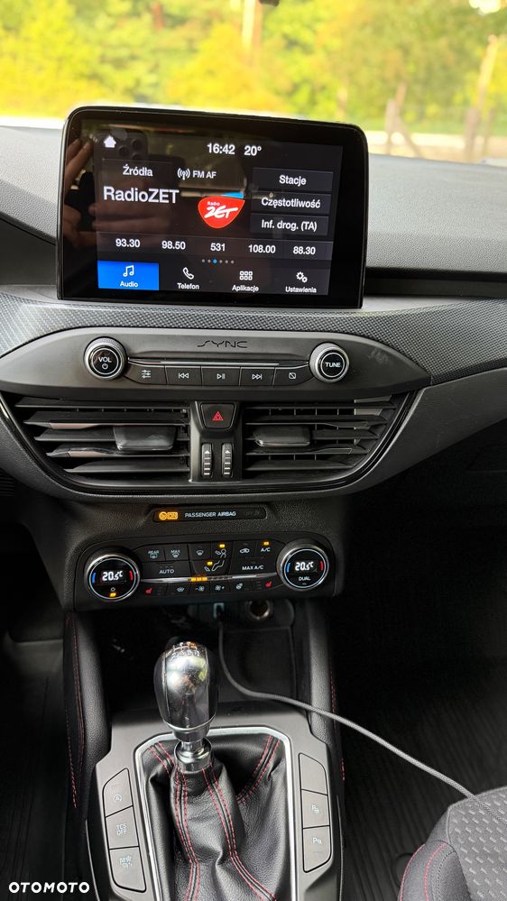 Ford Focus 1.0 EcoBoost ST-Line - 17