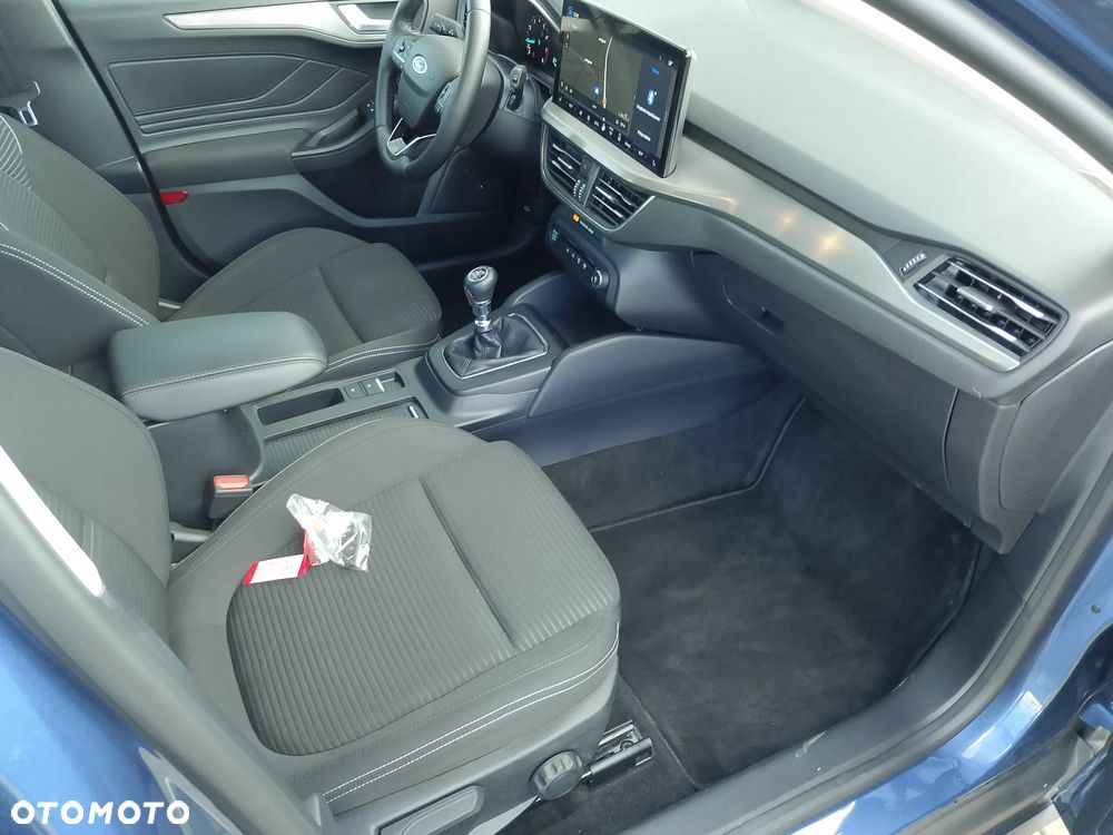 Ford Focus 1.0 EcoBoost mHEV Titanium - 13