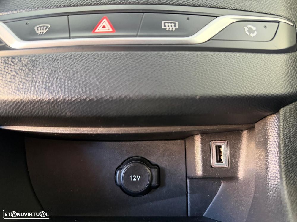 Peugeot 308 SW 1.5 BlueHDi Style - 19