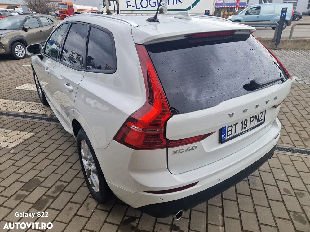 Volvo XC 60 D4 Momentum - 8