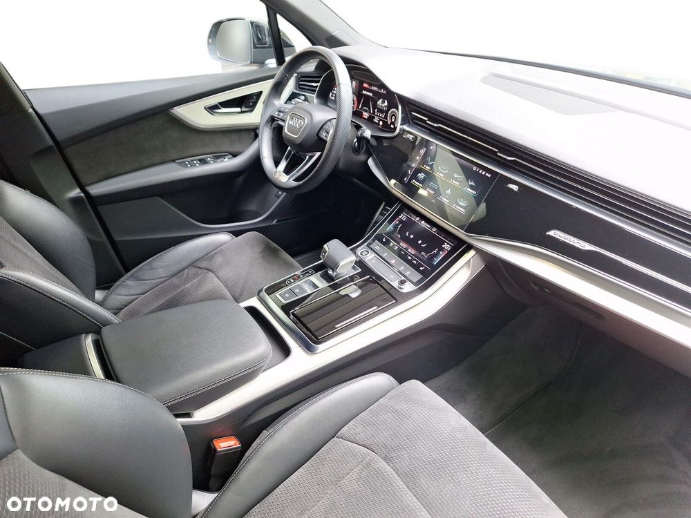 Audi Q7 55 TFSI mHEV Quattro S Line Tiptr - 9