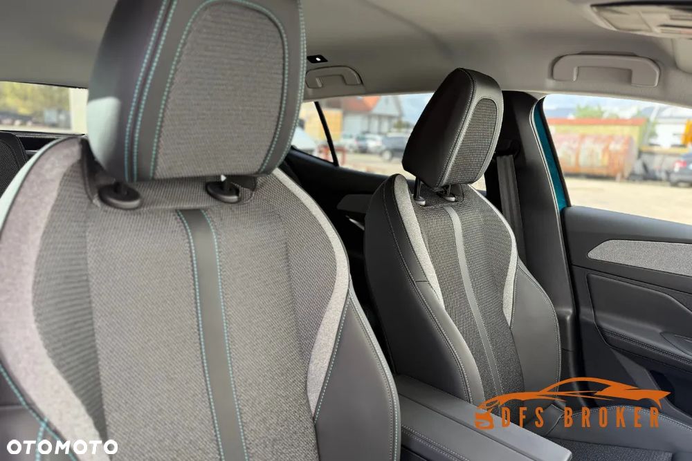 Peugeot 408 1.2 PureTech mHEV Allure S&S e-DSC6 - 12