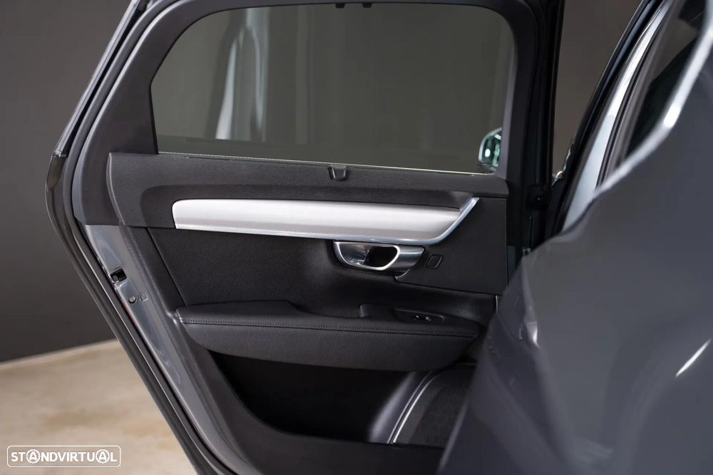 Volvo S90 2.0 D4 Momentum Geartronic - 43