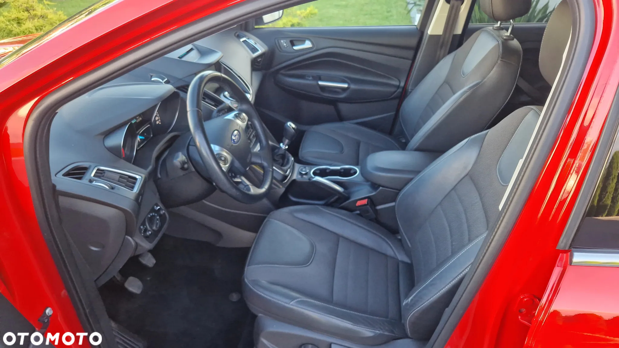 Ford Kuga 2.0 TDCi FWD Titanium - 12