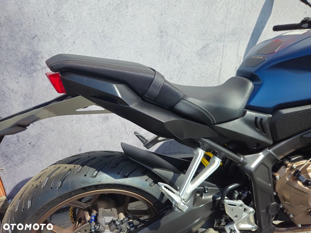 Honda CB - 20