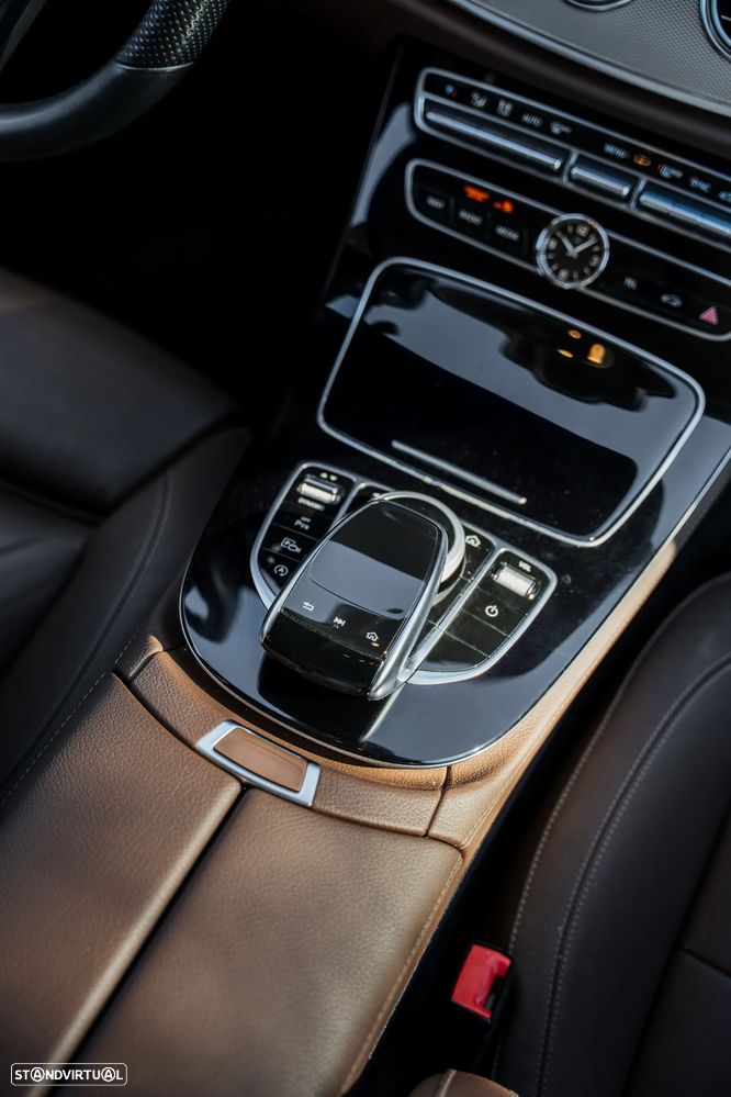 Mercedes-Benz E 220 d 9G-TRONIC Exclusive - 23