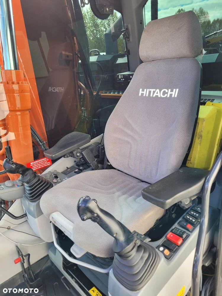 Hitachi ZX 140W / ROTOTILT ze szczypcami / system GPS 3D LEICA / - 27