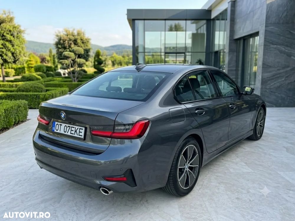 BMW Seria 3 320i AT - 2
