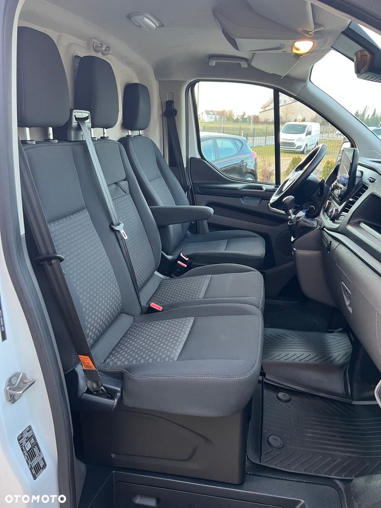 Ford Transit Custom - 12