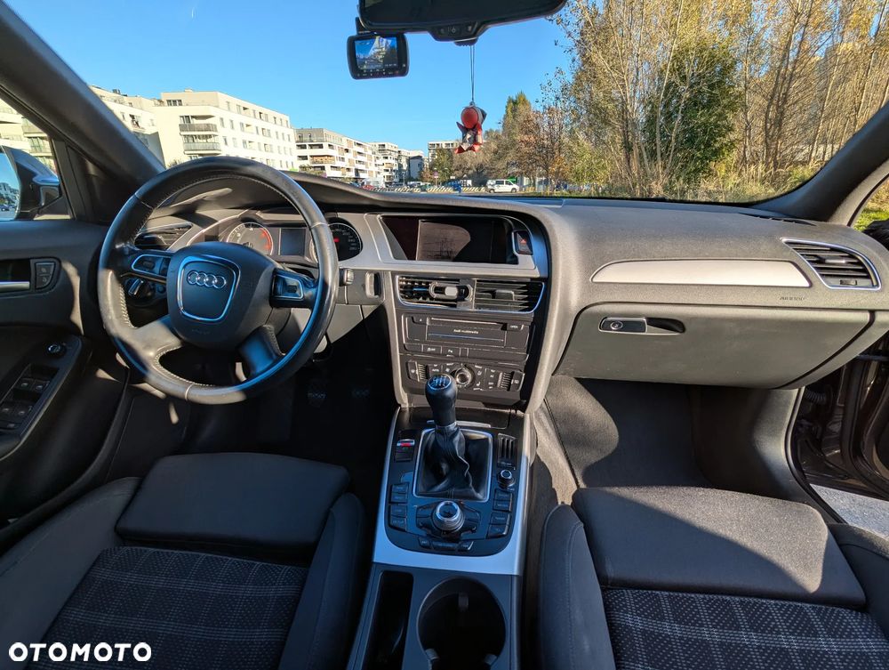 Audi A4 Avant 2.0 TDI - 22