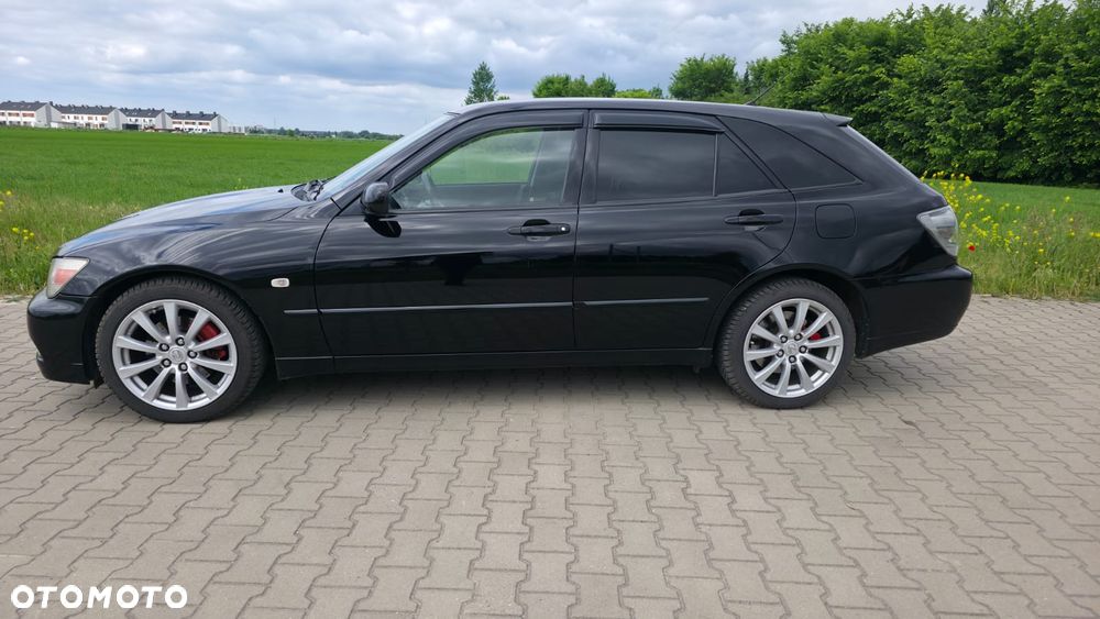 Lexus IS 200 SC Classic - 2