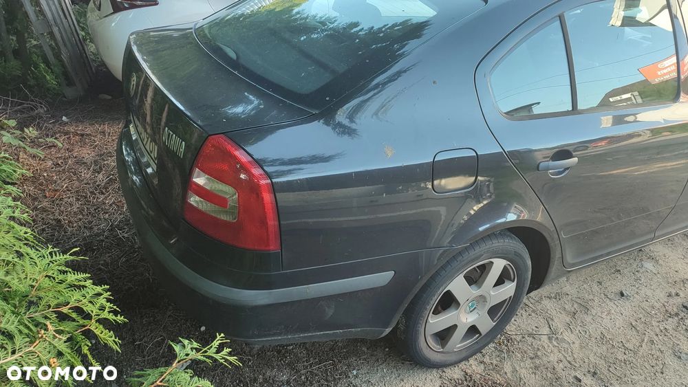 Skoda Octavia 1.6 Tour - 5