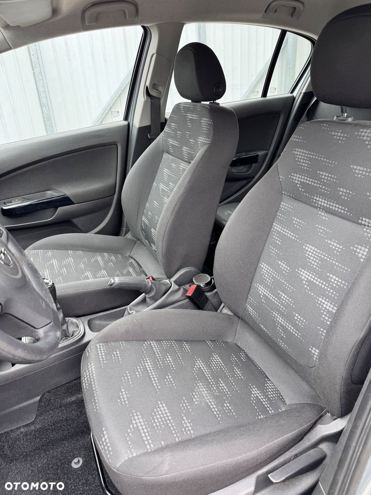 Opel Corsa - 12