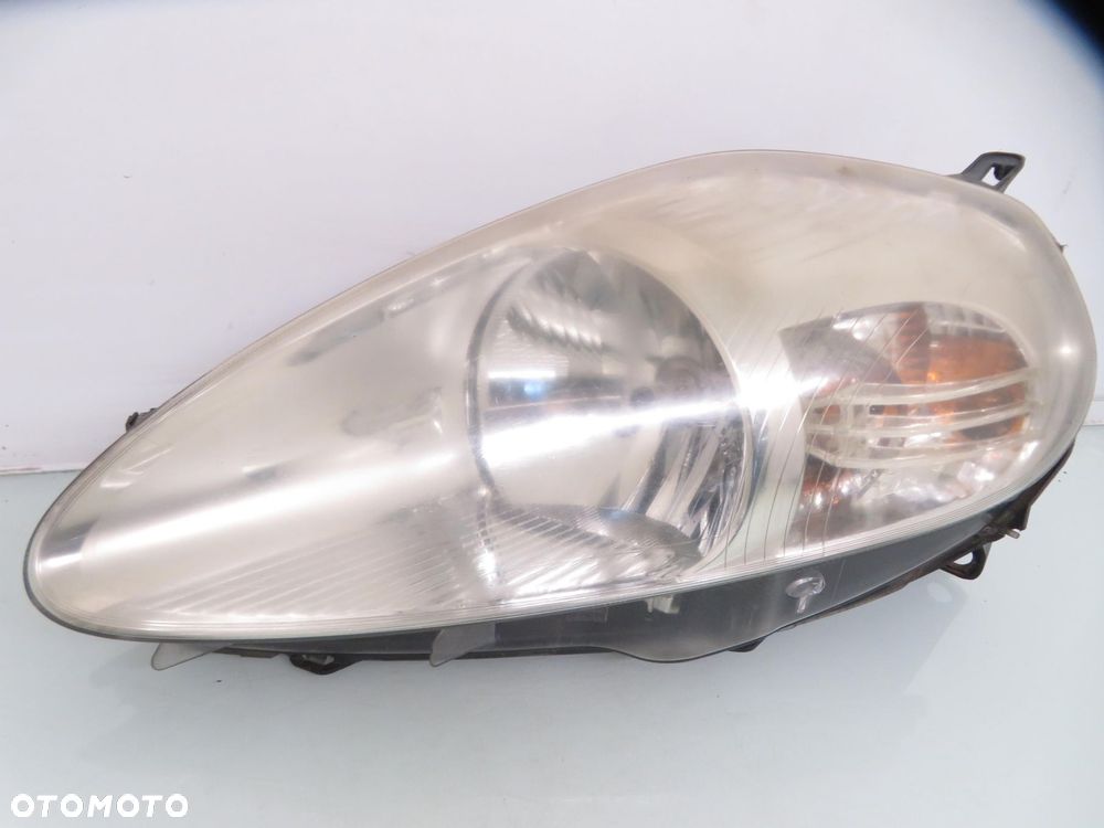 LAMPA LEWA PRZEDNIA FIAT GRANDE PUNTO 89101387 - 1