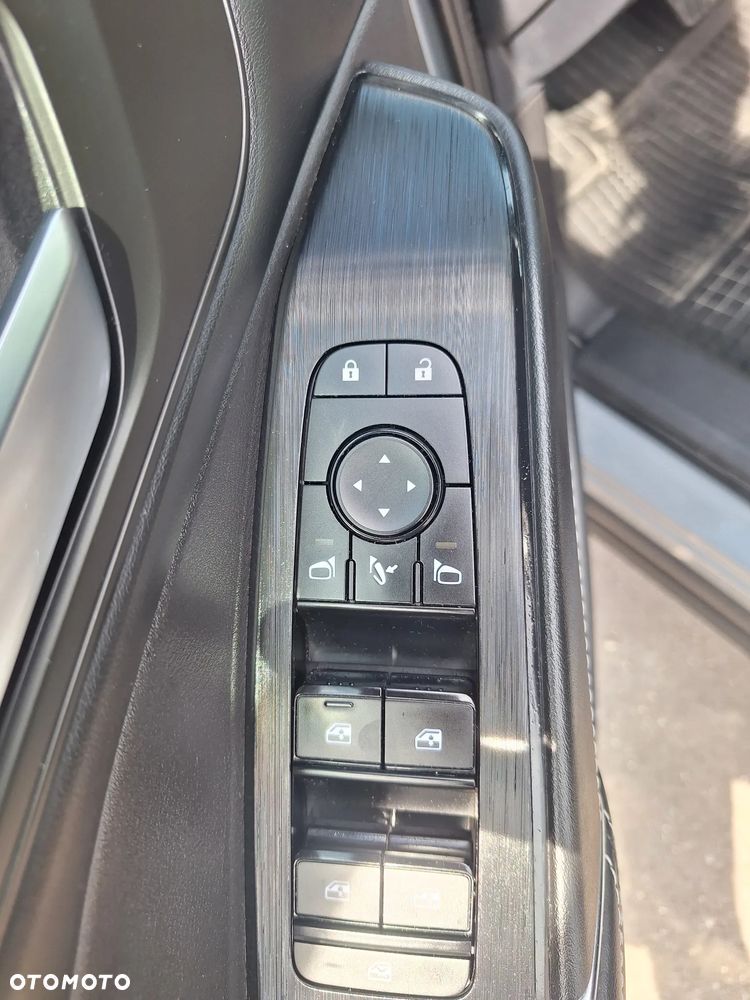 Nissan Qashqai 1.3 DIG-T mHEV 4x4 N-Connecta Xtronic - 23