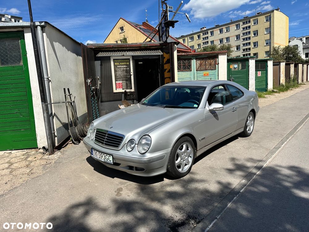 Mercedes-Benz CLK - 1