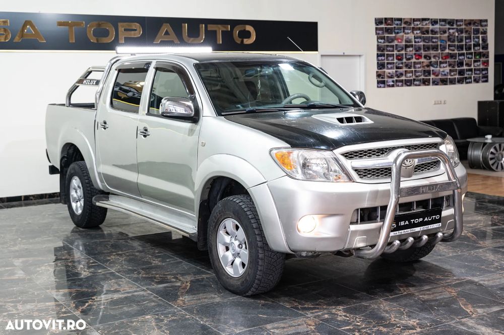 Toyota Hilux 4x4 Double Cab Sol - 11