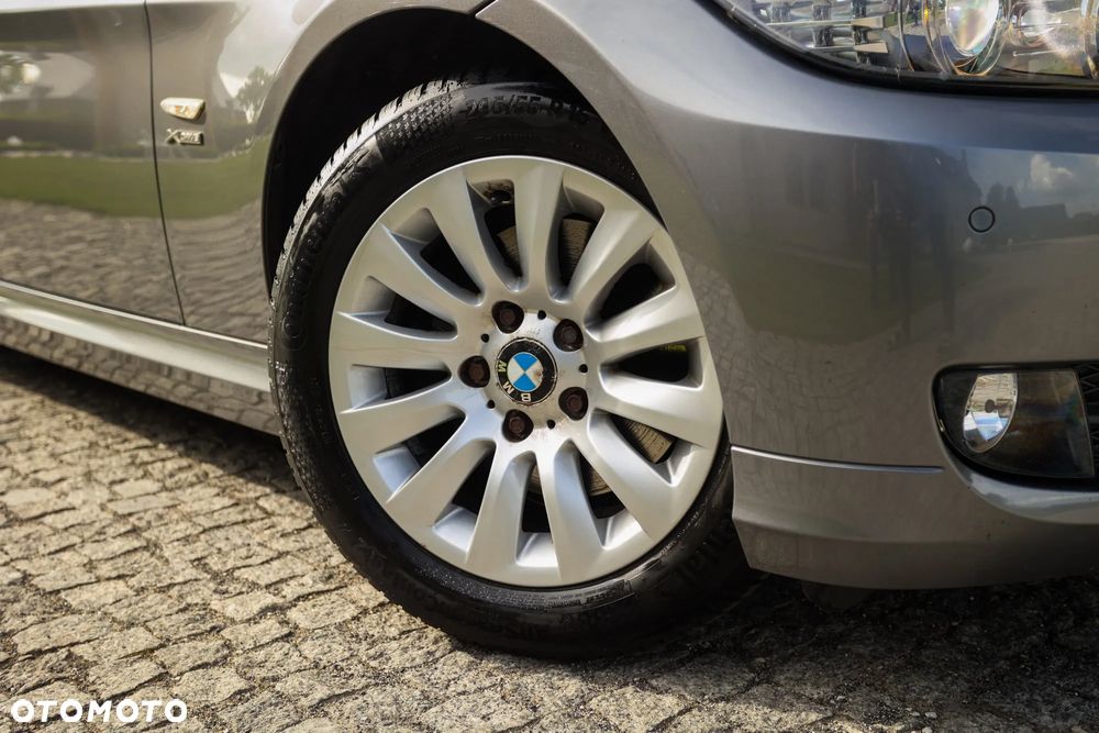 BMW Seria 3 320d xDrive DPF - 10