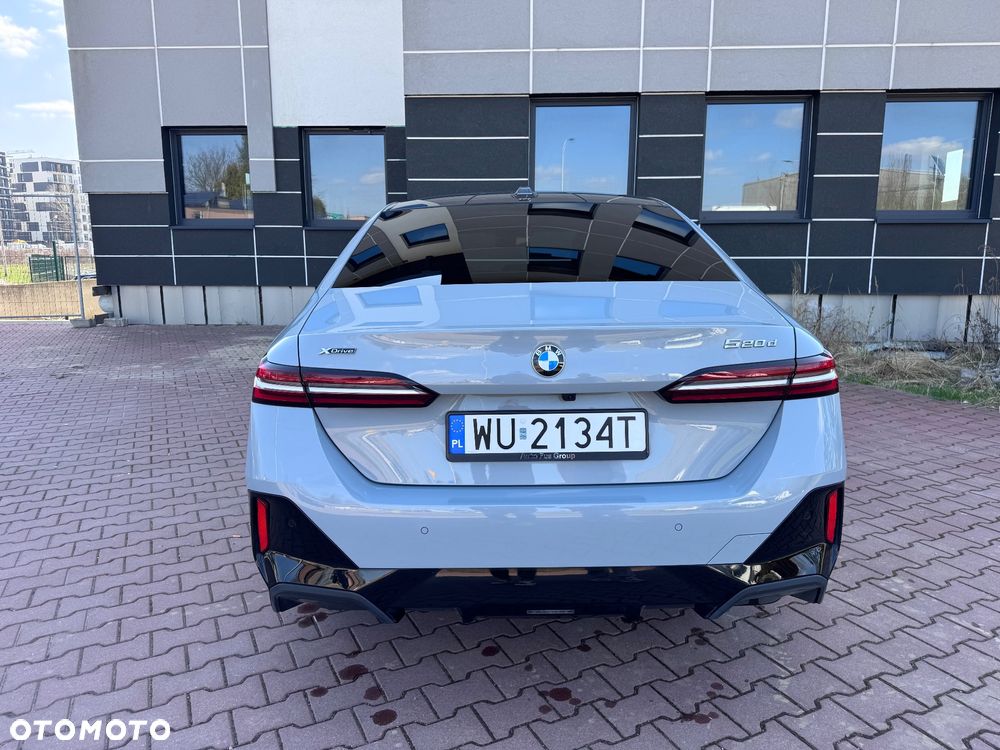 BMW Seria 5 520d xDrive mHEV - 8