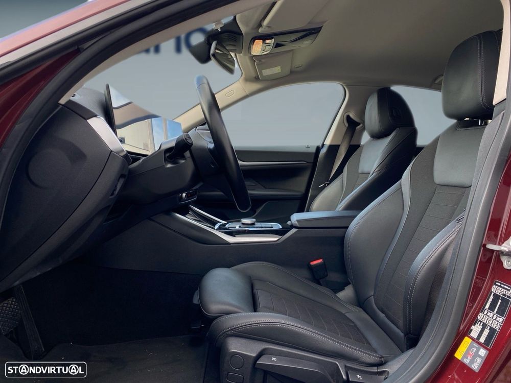 BMW i4 eDrive40 — fotografia 3