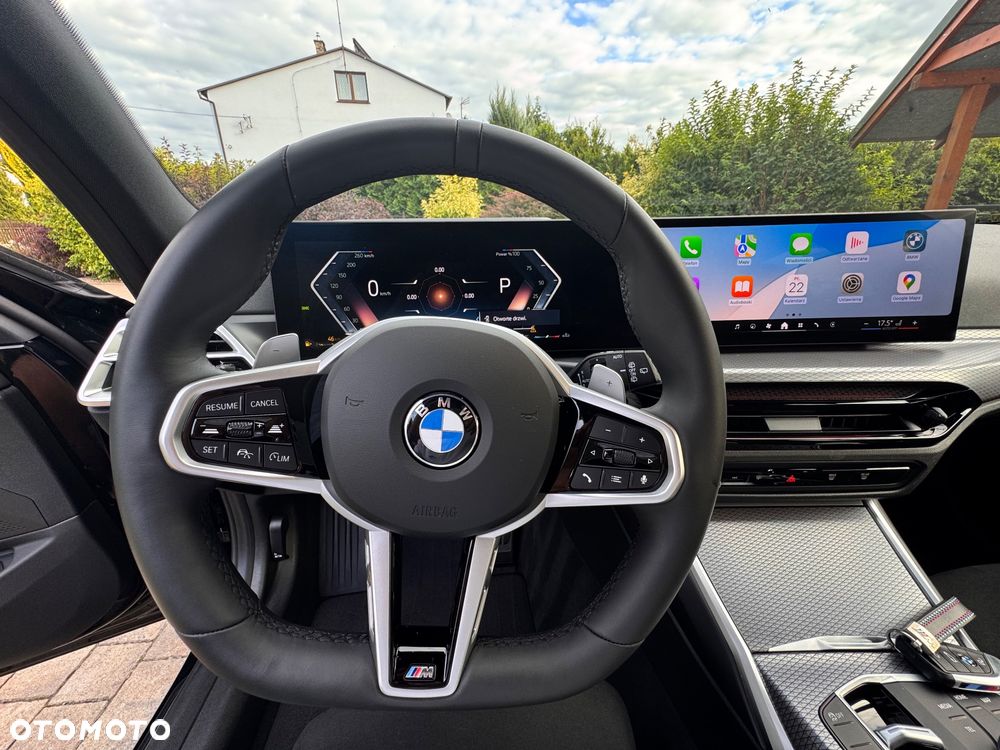 BMW Seria 3 330i xDrive M Sport - 22