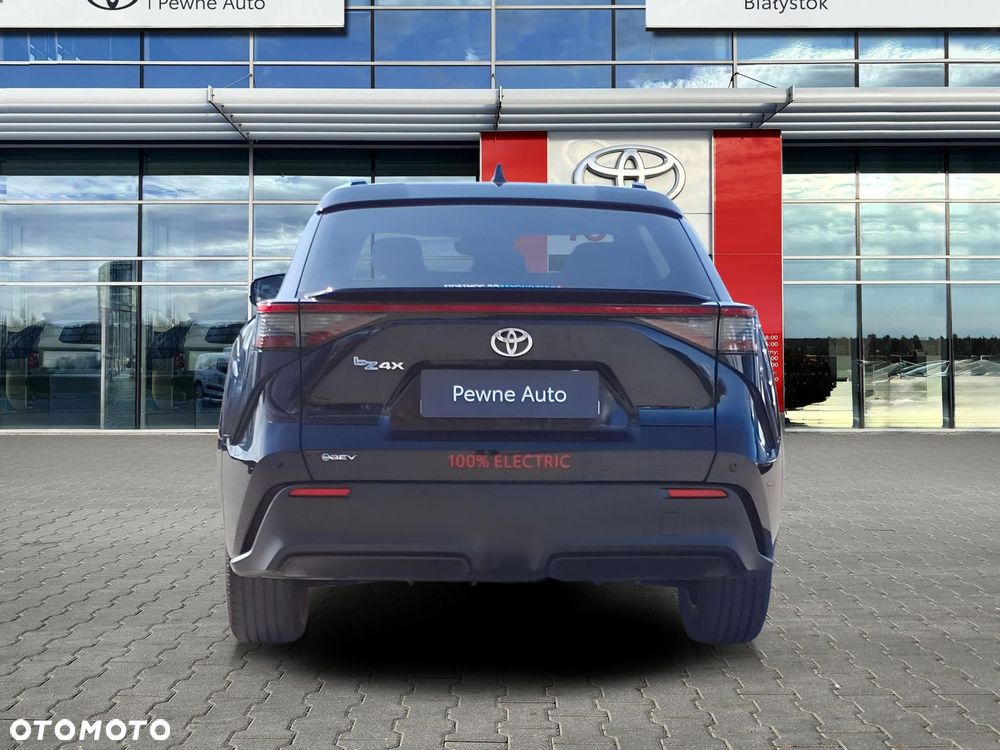 Toyota bZ4X - 4